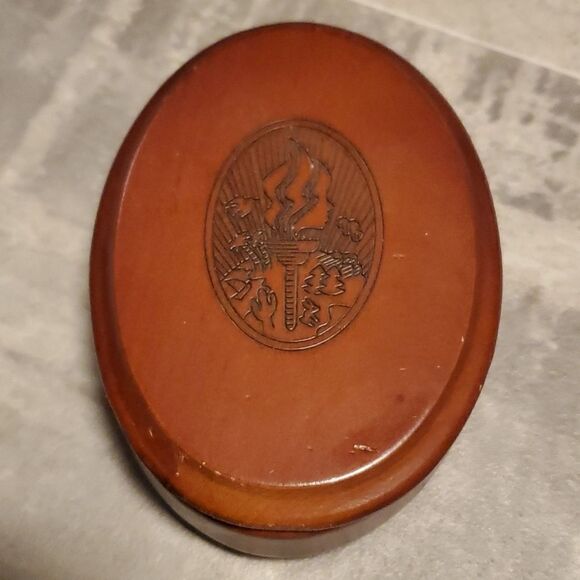 Small Oval Carved Wooden Box - Picture 1 of 6
